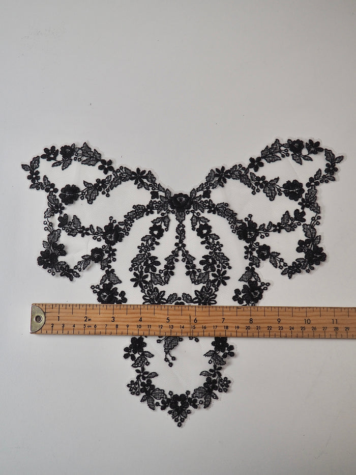 Black + Cream Floral Lace Trim Piece 30x31cm