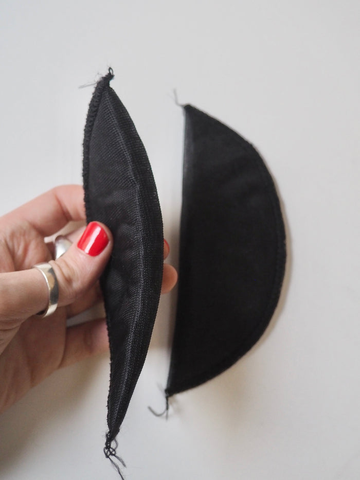 Narrow Black Wadded Shoulder Pads