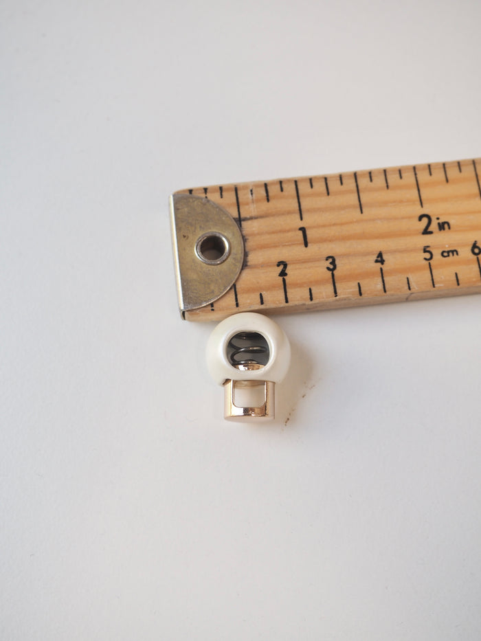 Pearl + Rose Gold Cord Toggle 20mm