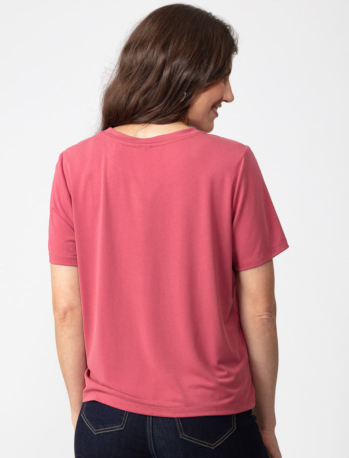 T-shirt uni à poche plaquée