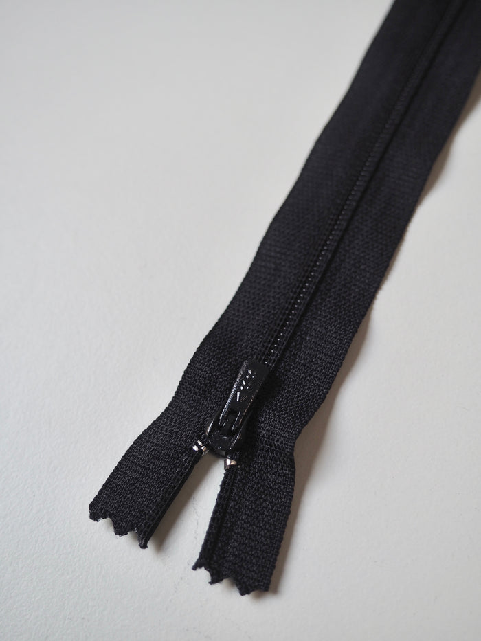 22cm/8.5inch Concealed Plastic Teeth Zips