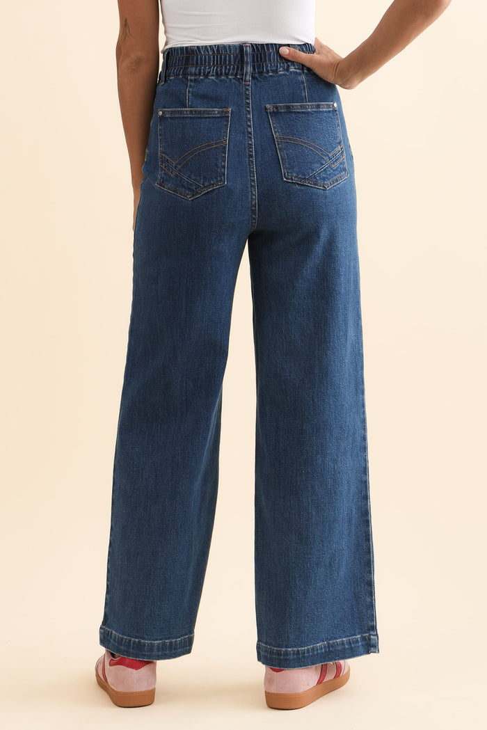 Alyssa Blue Wide Leg Stretch Jeans,Brunette model,alt text|model:Brontie