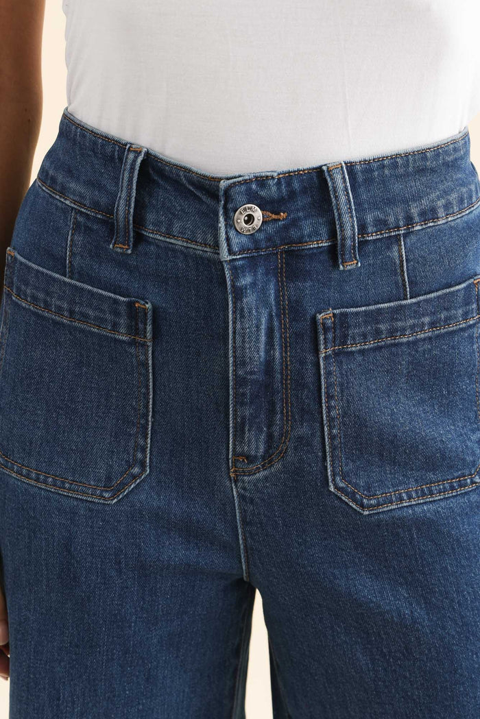Alyssa Blue Wide Leg Stretch Jeans,Brunette model,alt text|model:Brontie
