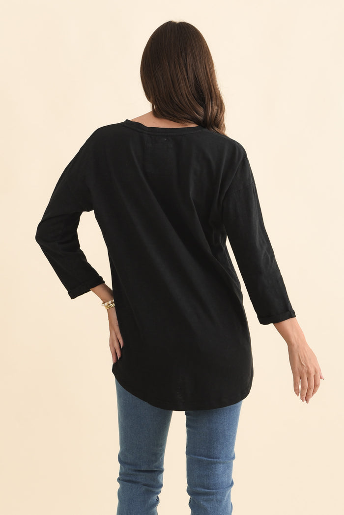 Annie Black Cotton Top,Brunette model,alt text|model:MJ