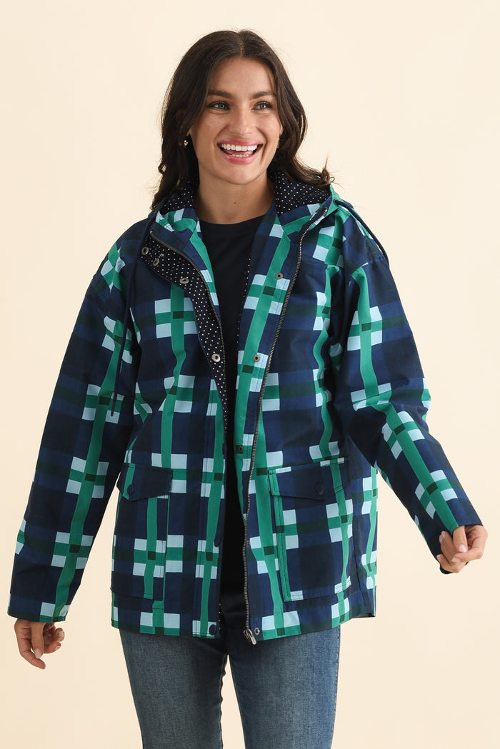 Bari Navy Check Raincoat,Brunette model,alt text|model:Brontie