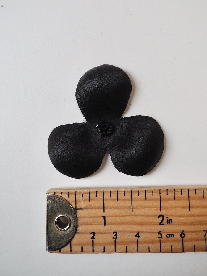 Black Blossom Appliqué 60mm