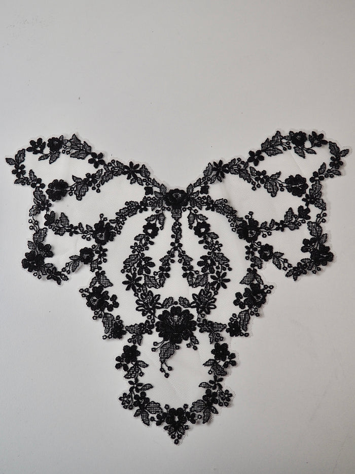 Black + Cream Floral Lace Trim Piece 30x31cm