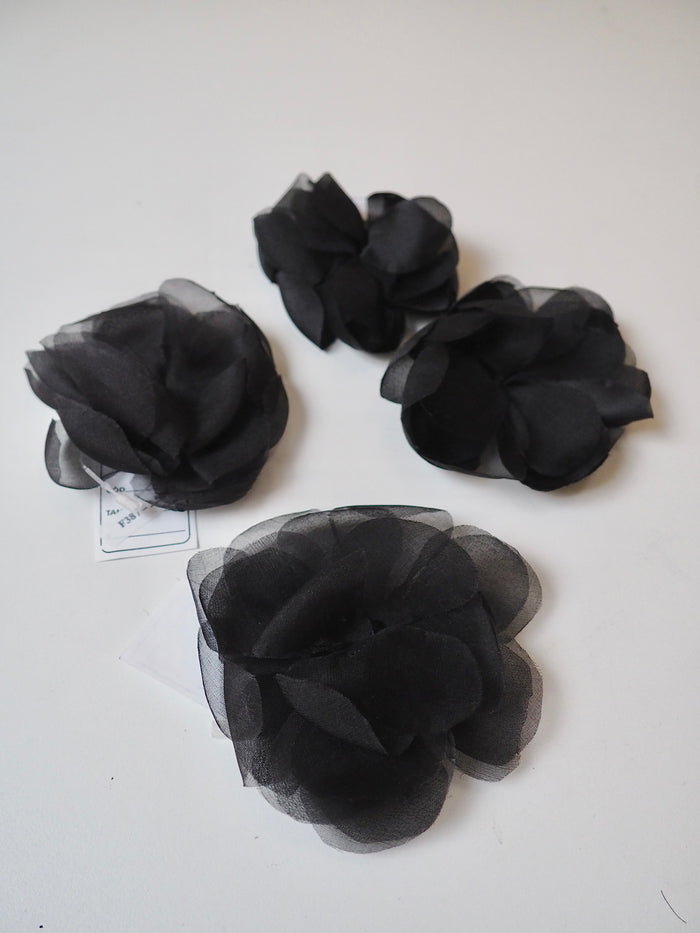 Black Flower Appliqué 95mm