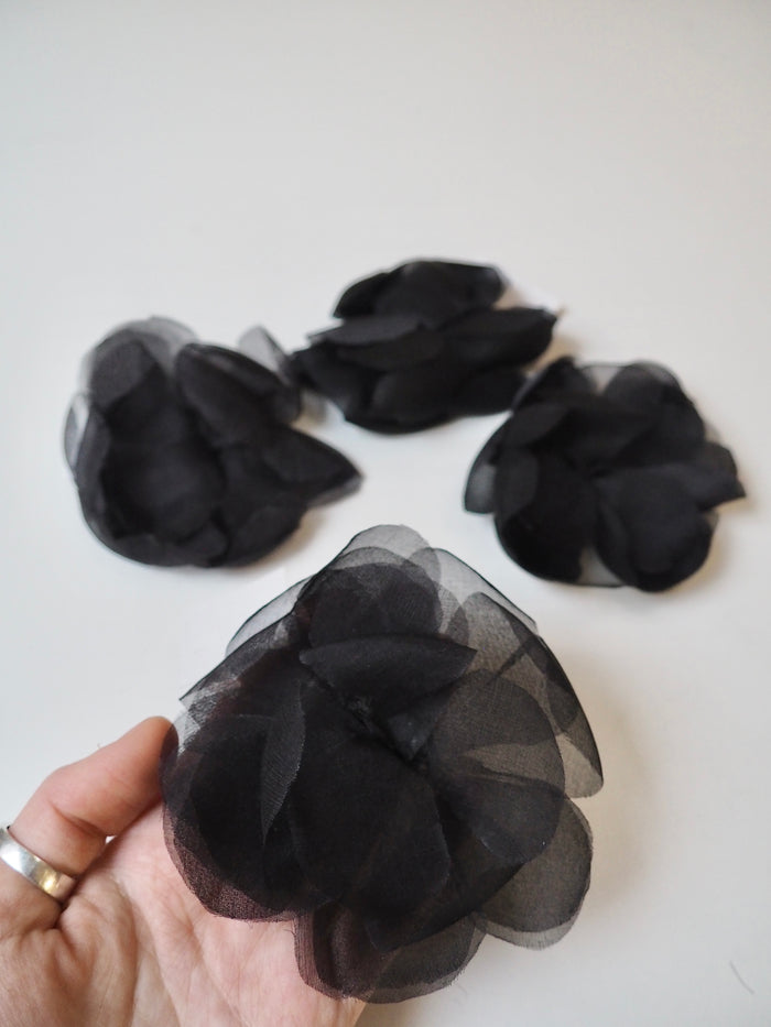 Black Flower Appliqué 95mm