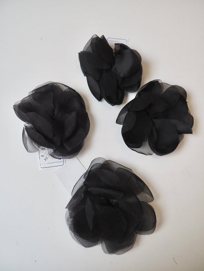 Black Flower Appliqué 95mm