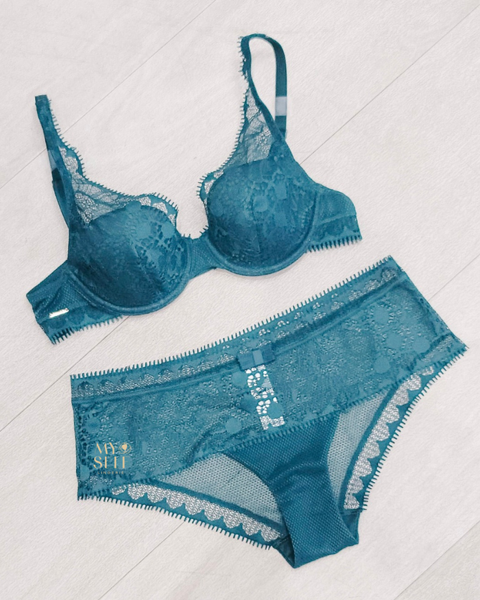 Chantelle 15F4 Green Day to Night Lace Hipster myselflingerie.com