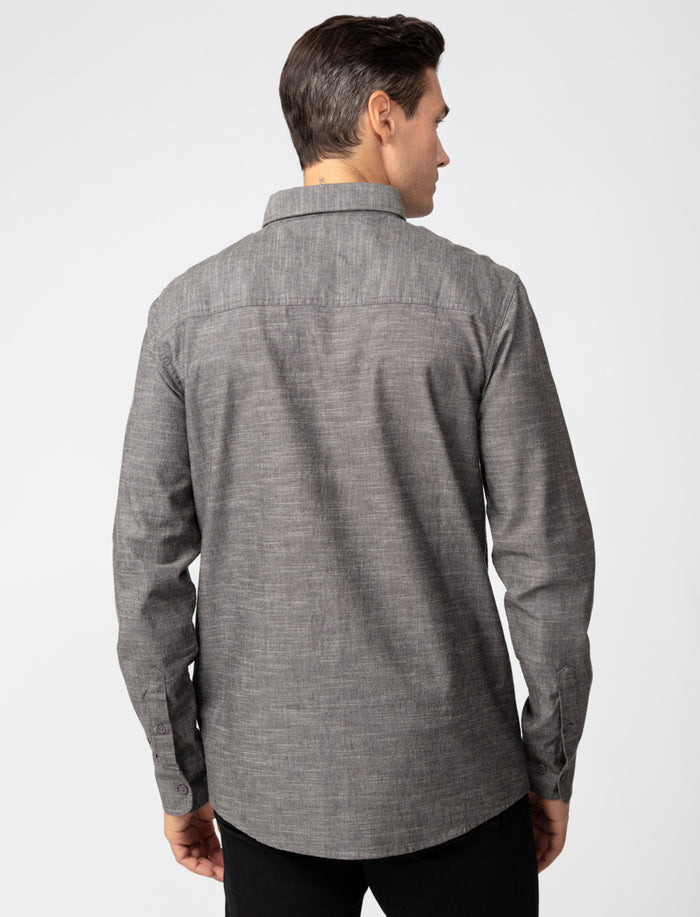 Chemise unie à manches longues
