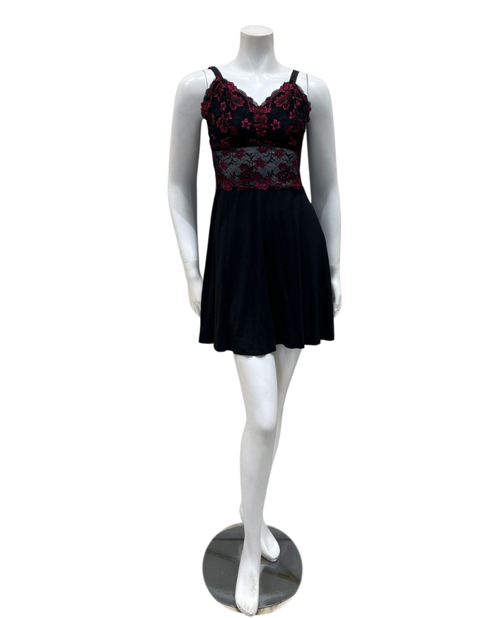 Cosabella Black/Fragolino Curvy Chemise & G-String Set