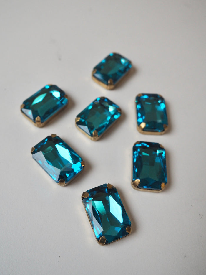 Crystal Rectangular Embellishments 25mm