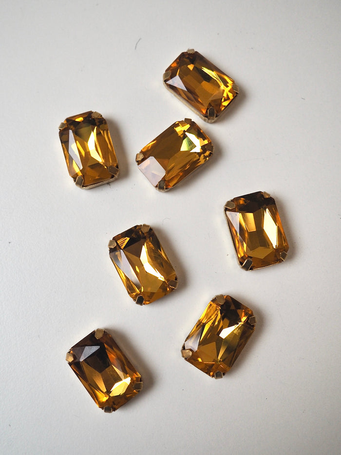 Crystal Rectangular Embellishments 25mm