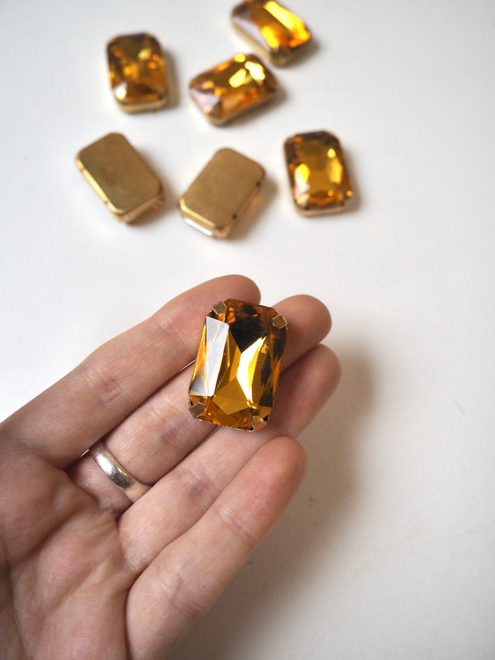 Crystal Rectangular Embellishments 25mm