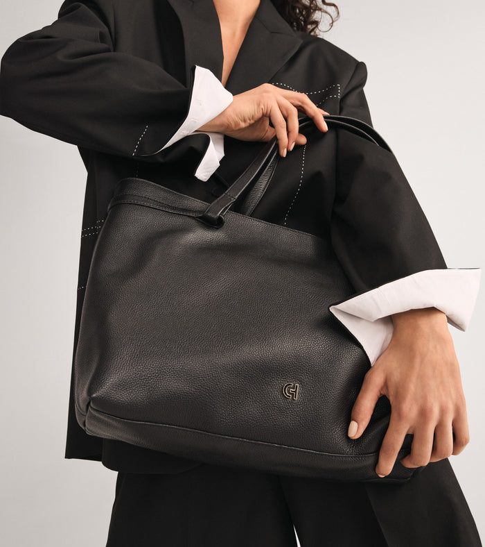 U06925:BLACK:0000