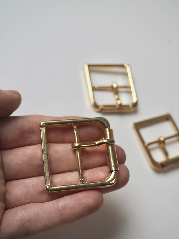 Gold Metal D-Buckle 30mm