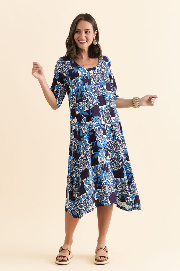 Hailee Navy Flower Linen Cotton Dress,Brunette model,alt text|model:MJ