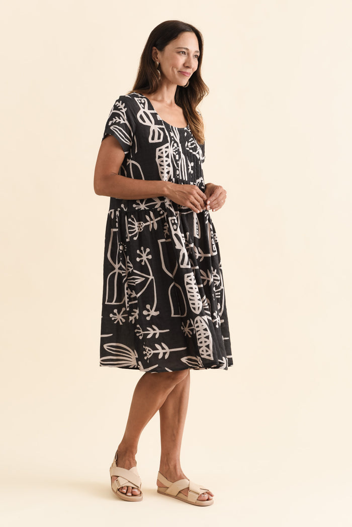 Hanoi Black Garden Cotton Blend Dress,Brunette model,alt text|model:Cara