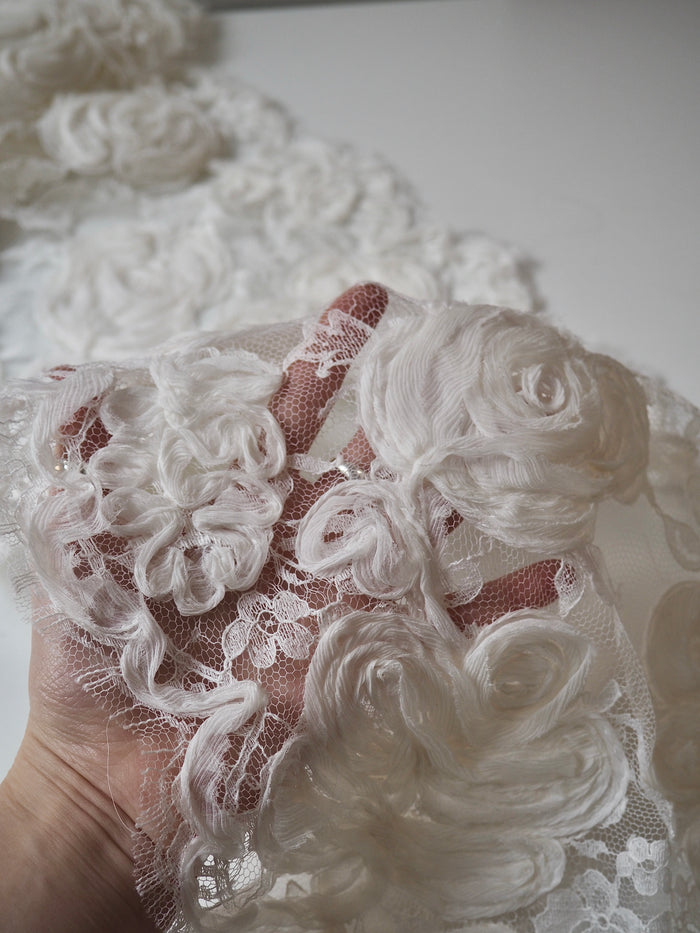 Ivory Appliqué Rose Lace Trim 30cm