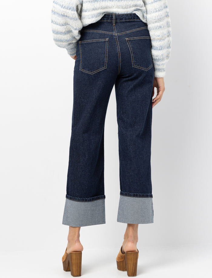Jean à jambe large à revers pour femme