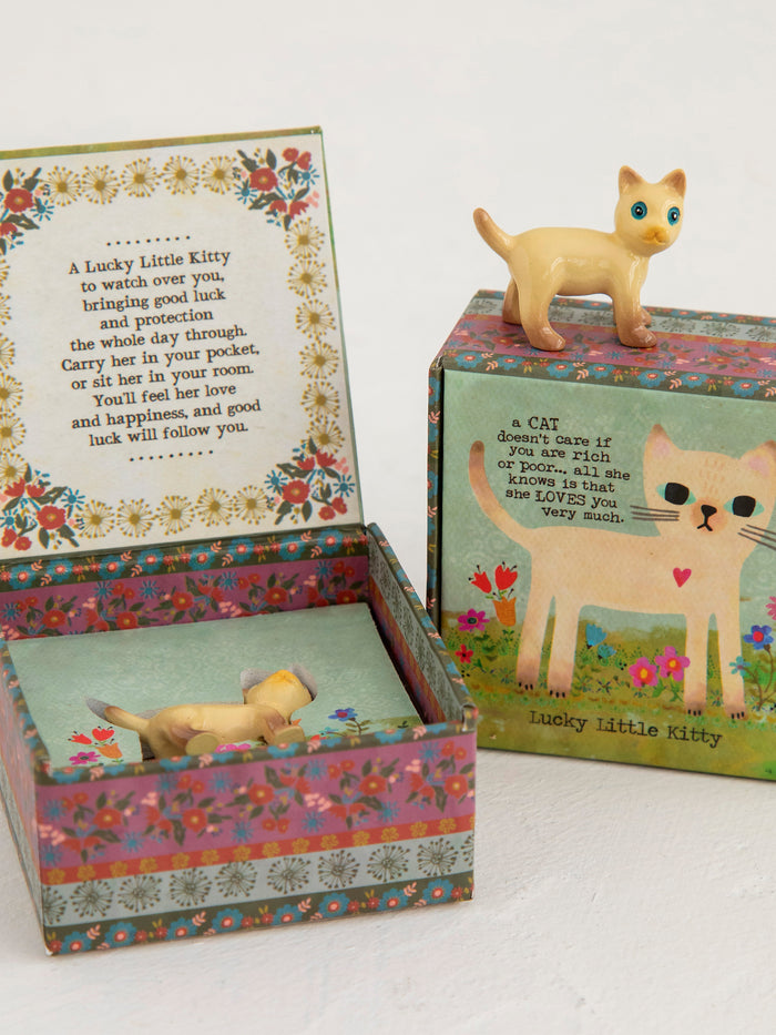 Lucky Charm|Kitty-view 1