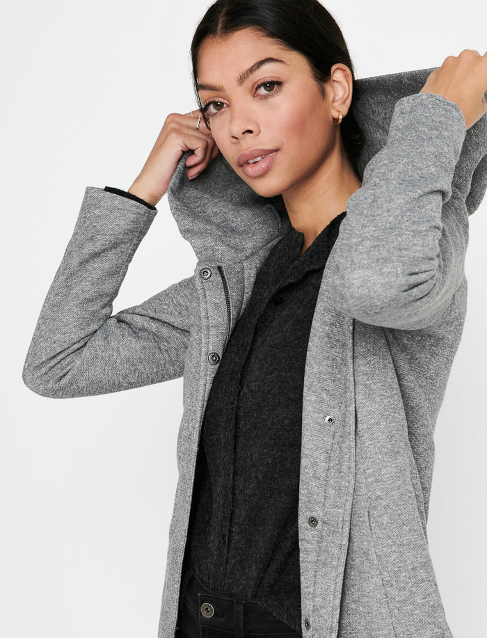 Manteau long à capuchon
