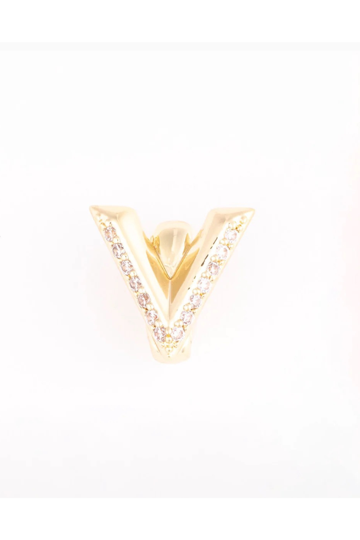 V
