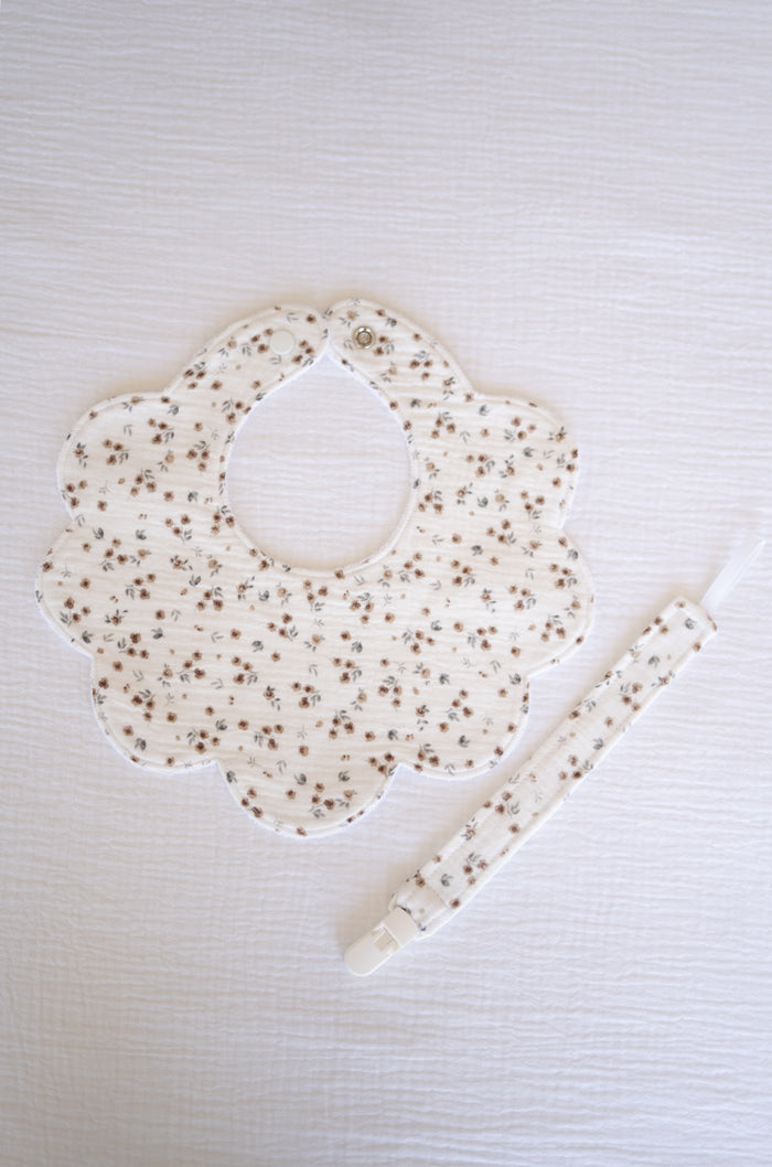 Muslin Flowers Baby Bib