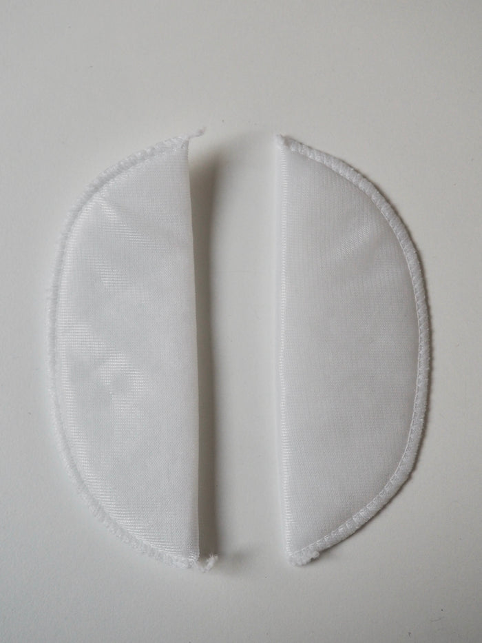 Narrow White Wadded Shoulder Pads