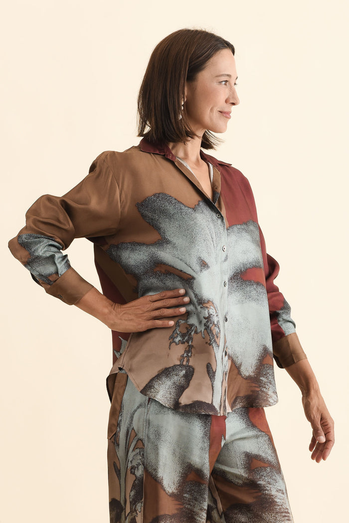 Palisades Mocha Floral Silk Shirt,Brunette model,alt text|model:Cara