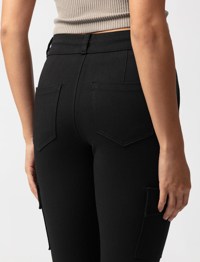 Pantalon étroit à poches cargo