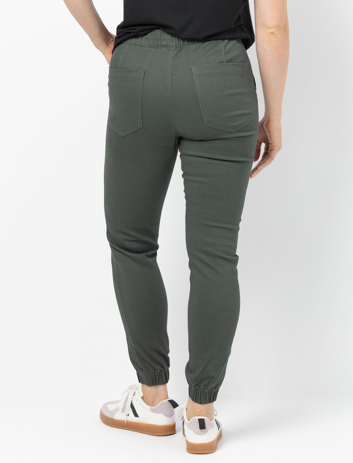 Pantalon jogger en sergé extensible pour femme
