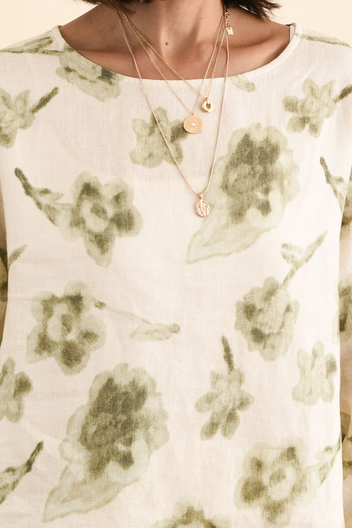 Saloma Cream Floral Linen Scoop Neck Top,Brunette model,alt text|model:Cara