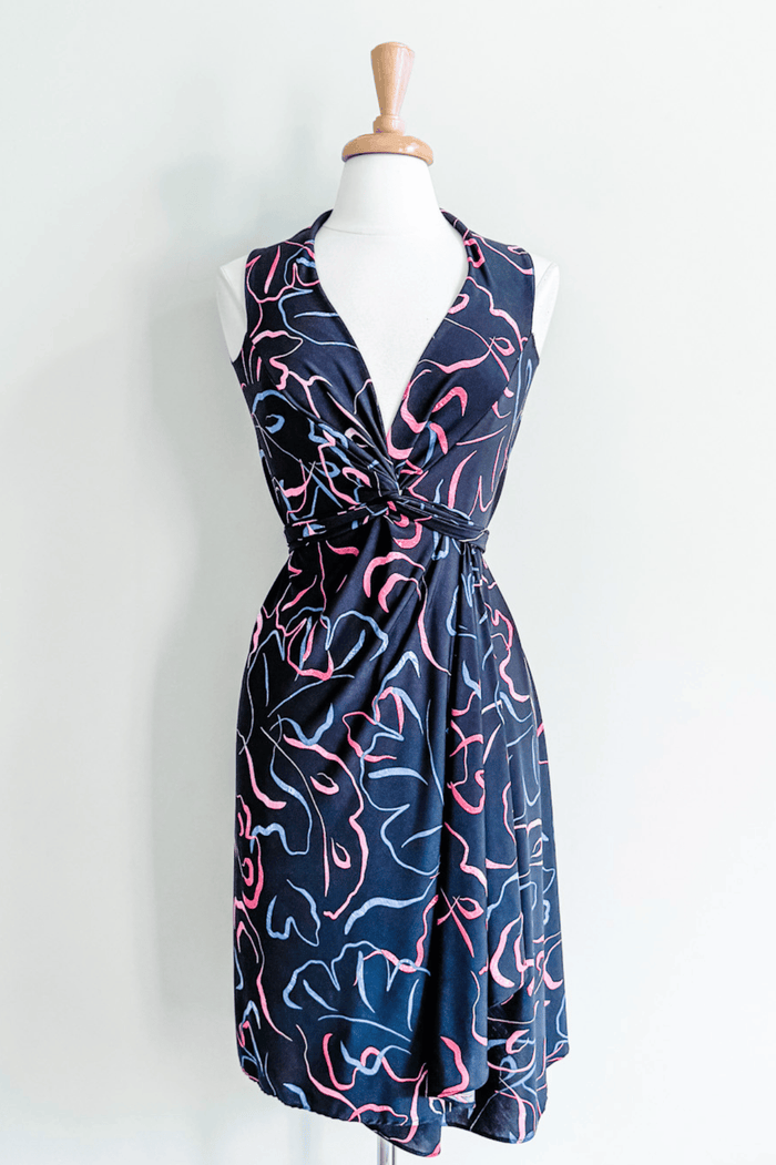 Short Goddess Dress in Red Ribbon