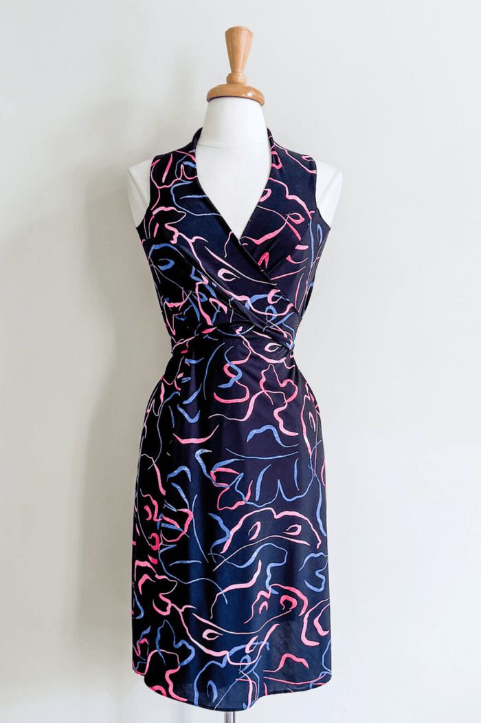 Short Goddess Dress in Red Ribbon