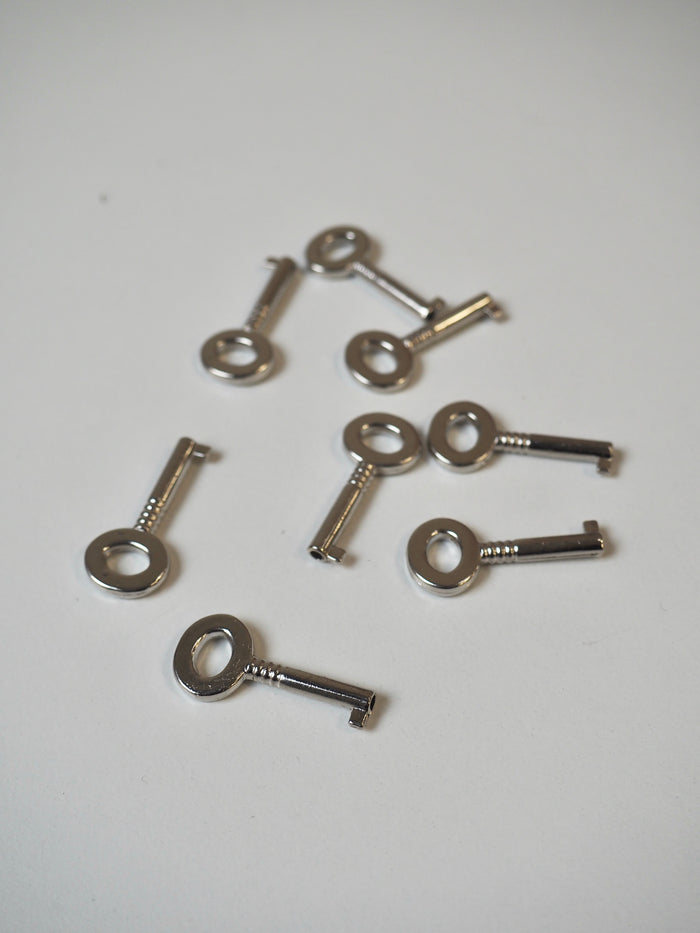 Silver Key Charms 28mm