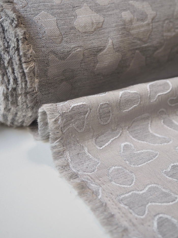 Silver Spot Jacquard
