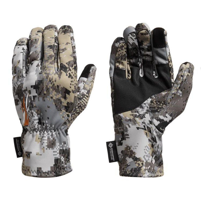 Sitka Jetstream WS gloves in camouflage print with Windstopper shell, synthetic palm, and touchscreen-compatible fingertips.
