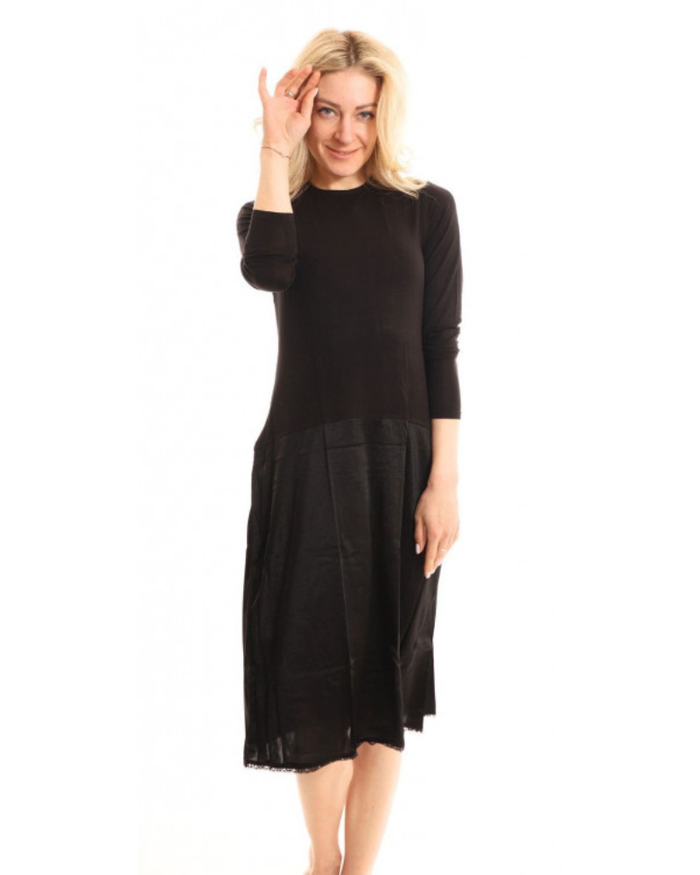 Slimit SLM2615A 39" Black/Black Long Sleeve Shell Slip Adjustable Neck myselflingerie.com
