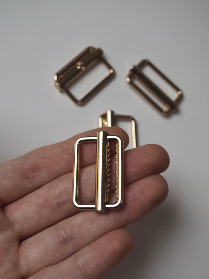Soft Gold Lock Tri-Slider 25mm