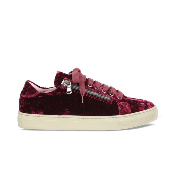 Sprint: Luxe Berry Velvet Shoes Sole Bliss