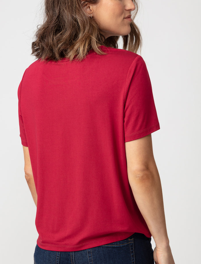 T-shirt uni à poche plaquée