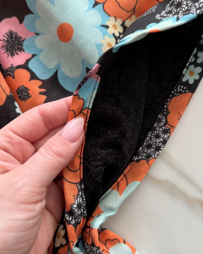 Valeri Retro Daisy Adjustable Pre-Tied Bandanna with Full Grip Myselflingerie.com