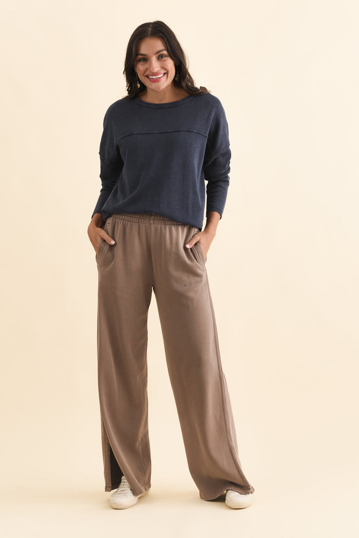 Venus Mocha Cotton Wide Leg Sweatpants,Brunette model,alt text|model:Brontie