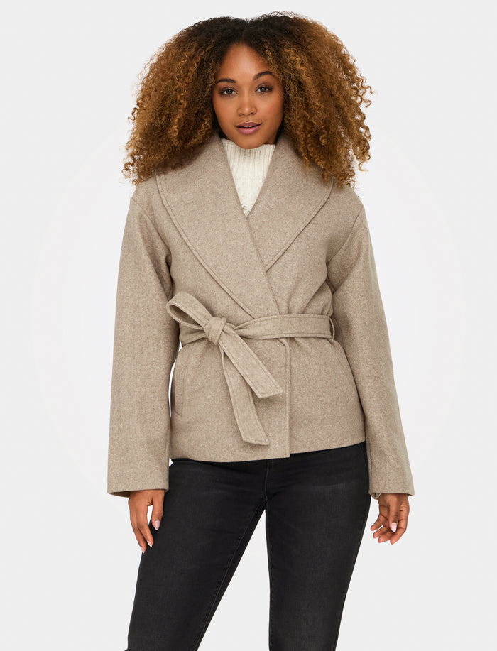 Veste à ceinture