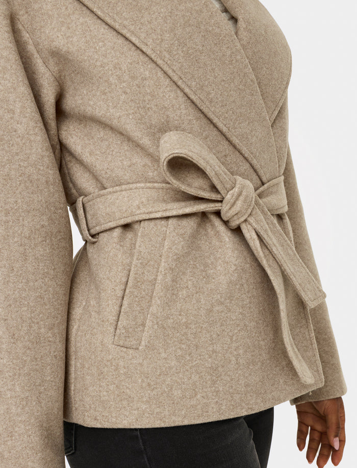 Veste à ceinture