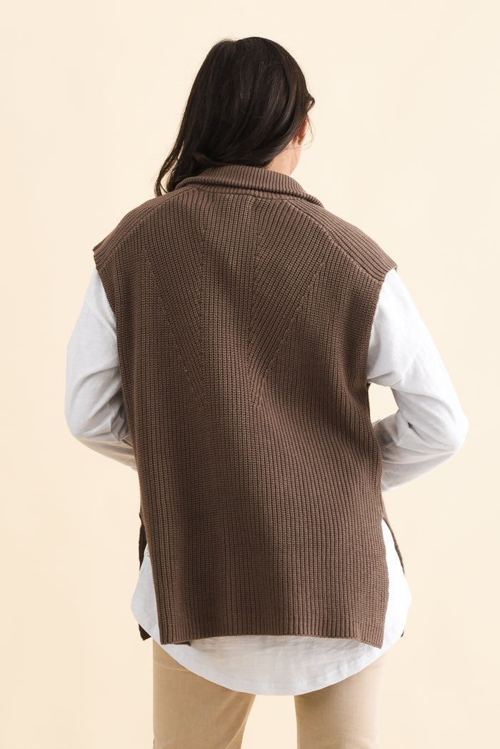 Viona Mocha Cotton Zip Knit Vest,Brunette model,alt text|model:Brontie