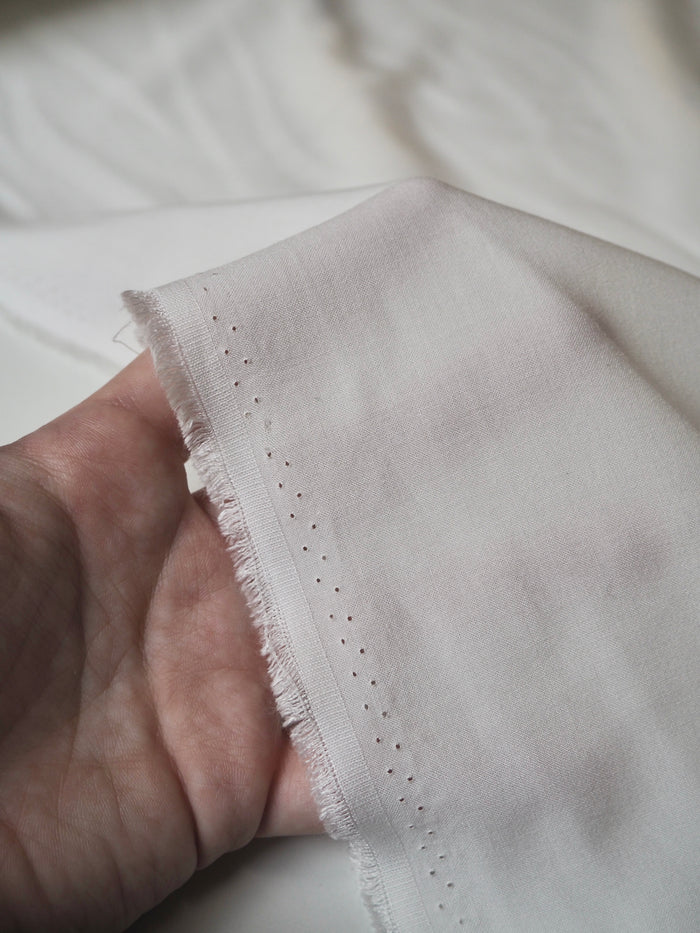 White Cotton/Viscose Lining